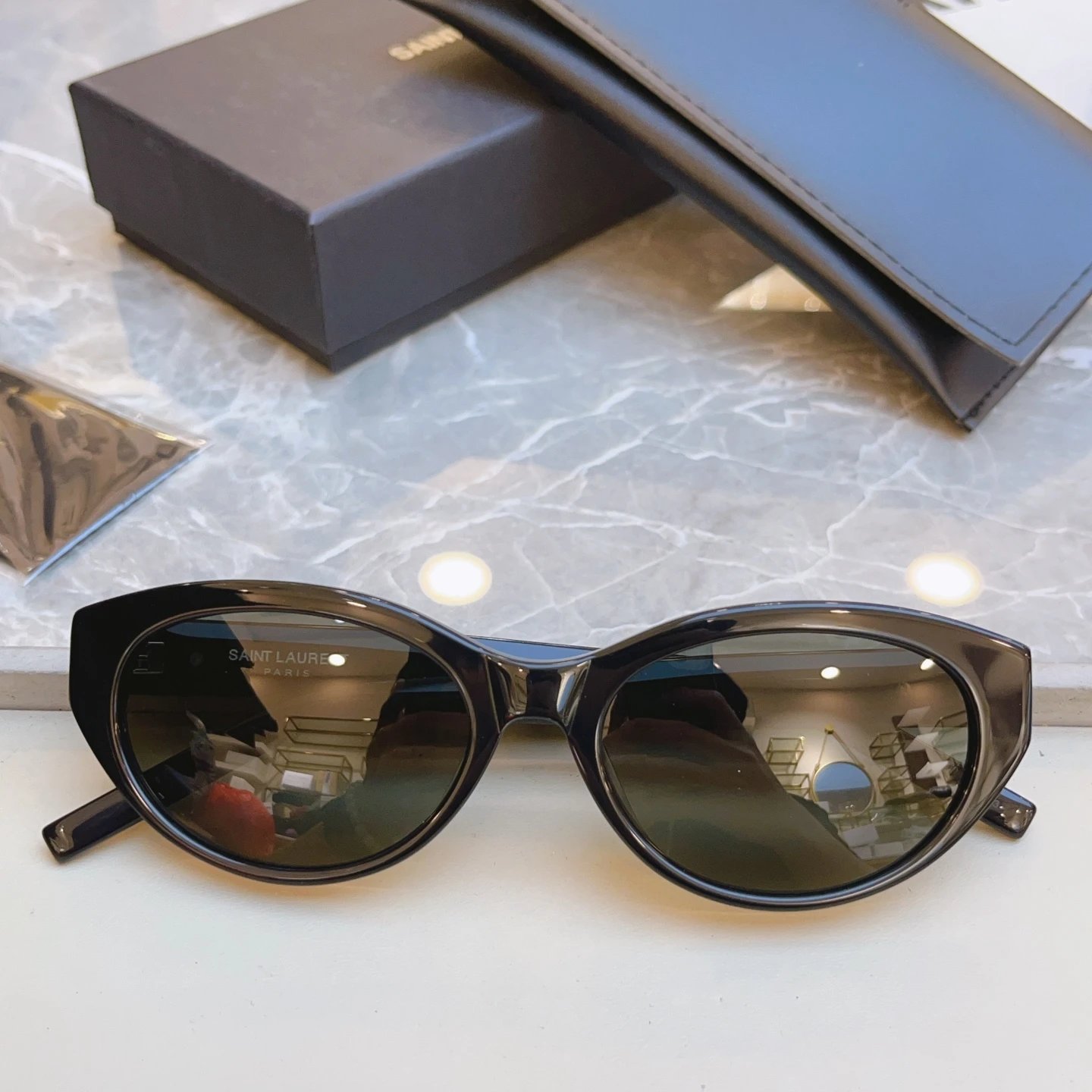 Saint Laurent Sunglasses Ver.E — photo 2