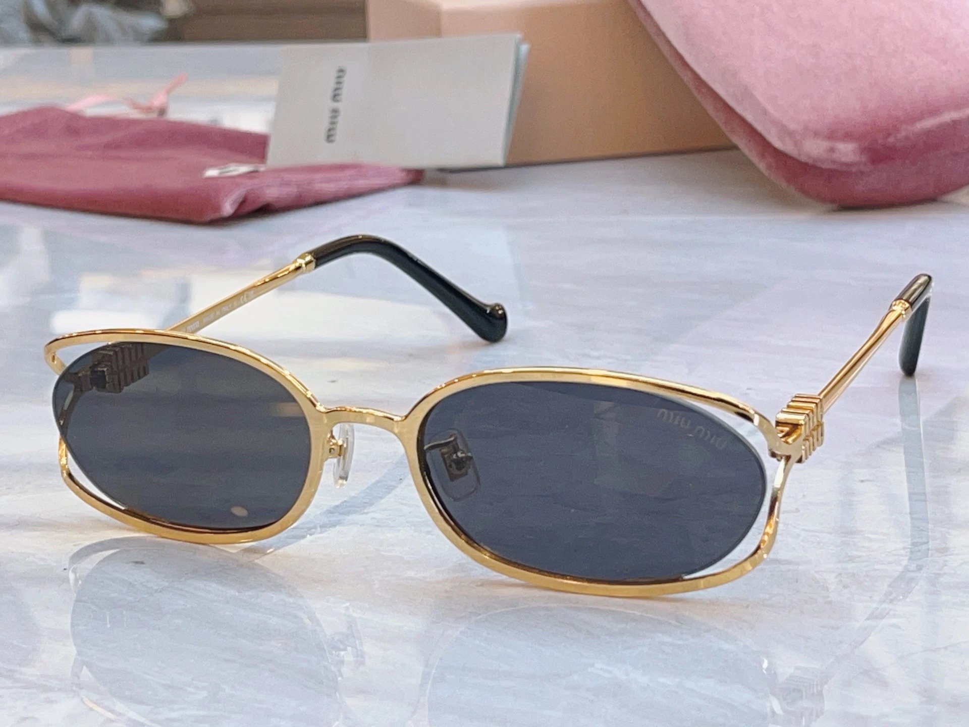Miu Miu SMU 58Y Sunglasses 54-21-125 — photo 6