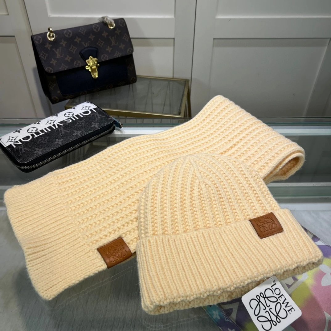 Loewe Scarf & Hat Set Ver.H — QC