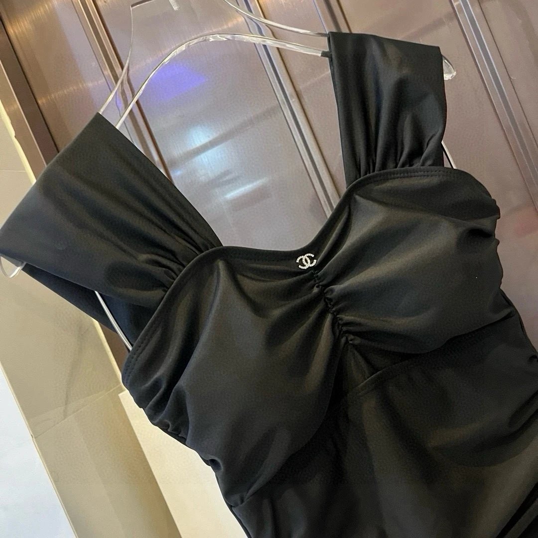 Chanel Bikini One-Piece Swimwear Ver.C — Photo 3