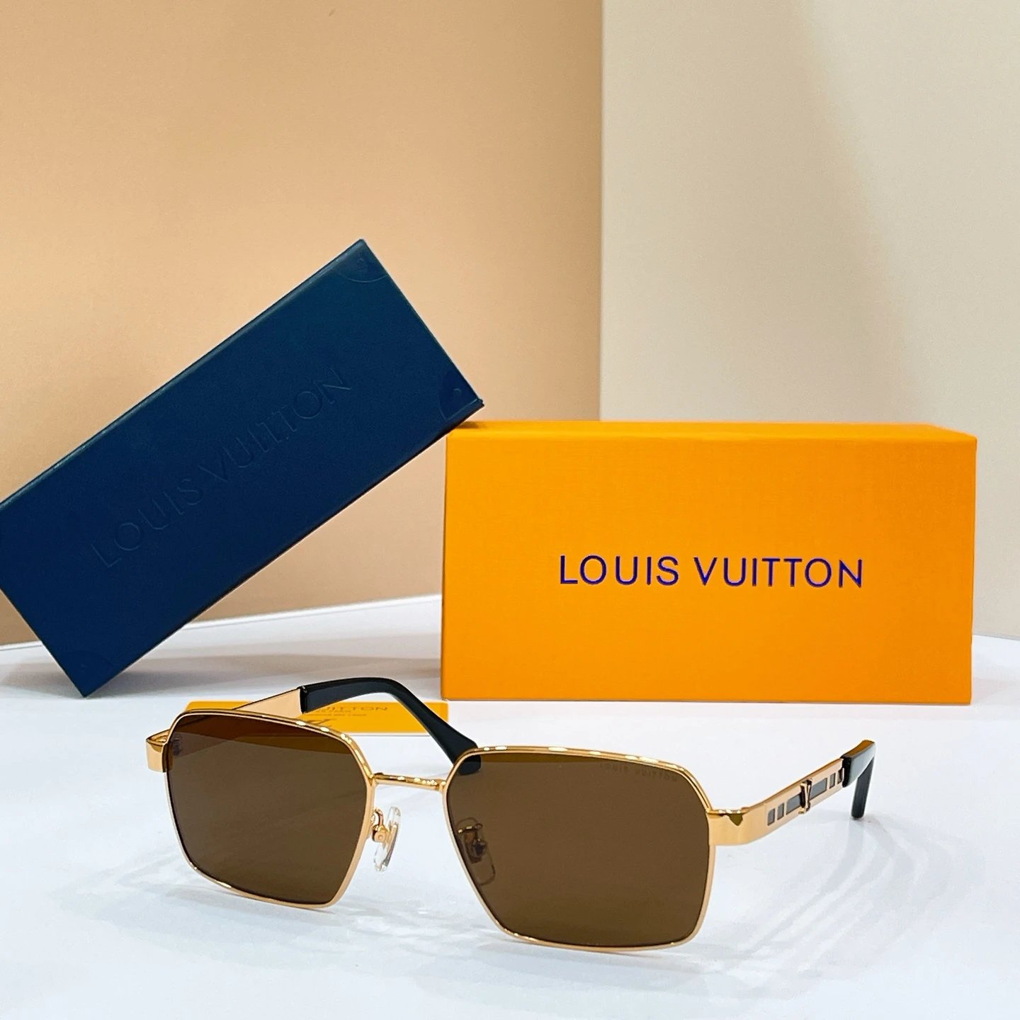 Louis Vuitton Z2107U Sunglasses 57-18-145 — QC