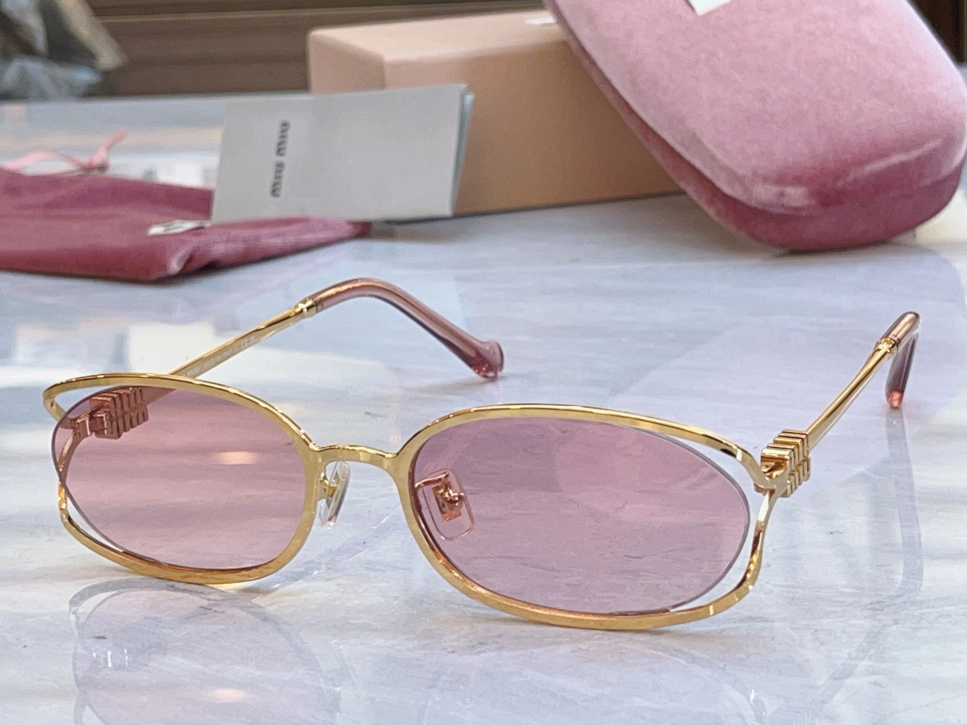 Miu Miu SMU 58Y Sunglasses 54-21-125 — photo 3
