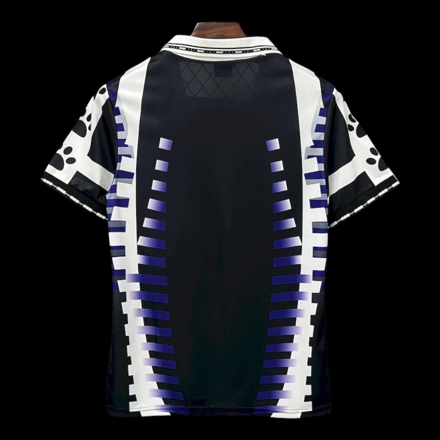 Real Madrid 1997/98 Retro Jersey — QC