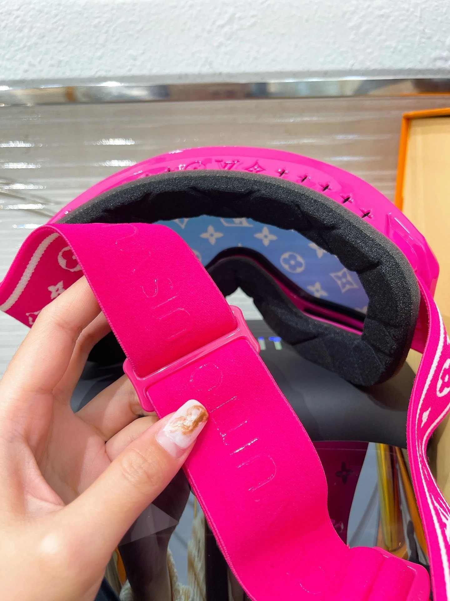 Louis Vuitton Ski Goggles Ver.A — Zdjęcie 7