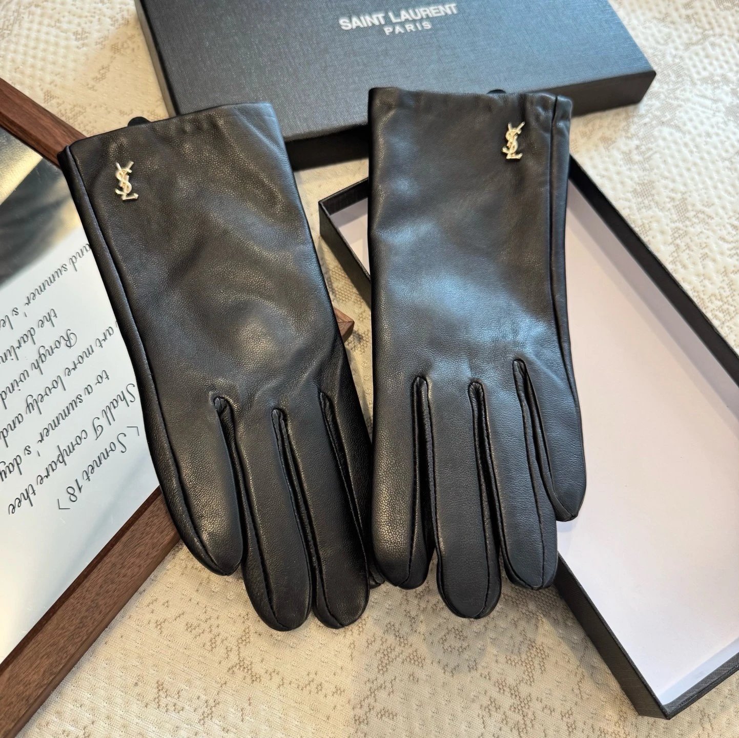 Saint Laurent Lambskin Cashmere Gloves Ver.B — Photo 8