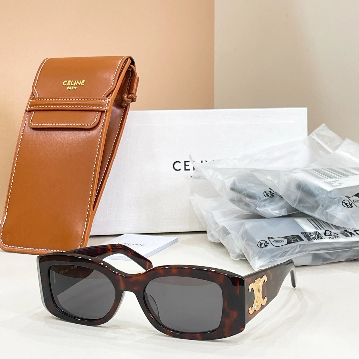 Celine CL40282U Sunglasses 53-18-135 — photo 2