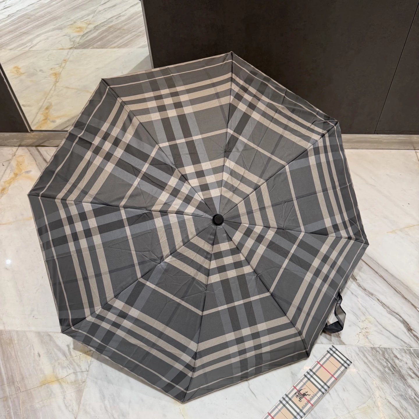 Burberry UV Protection Umbrella Ver.A — Photo 9