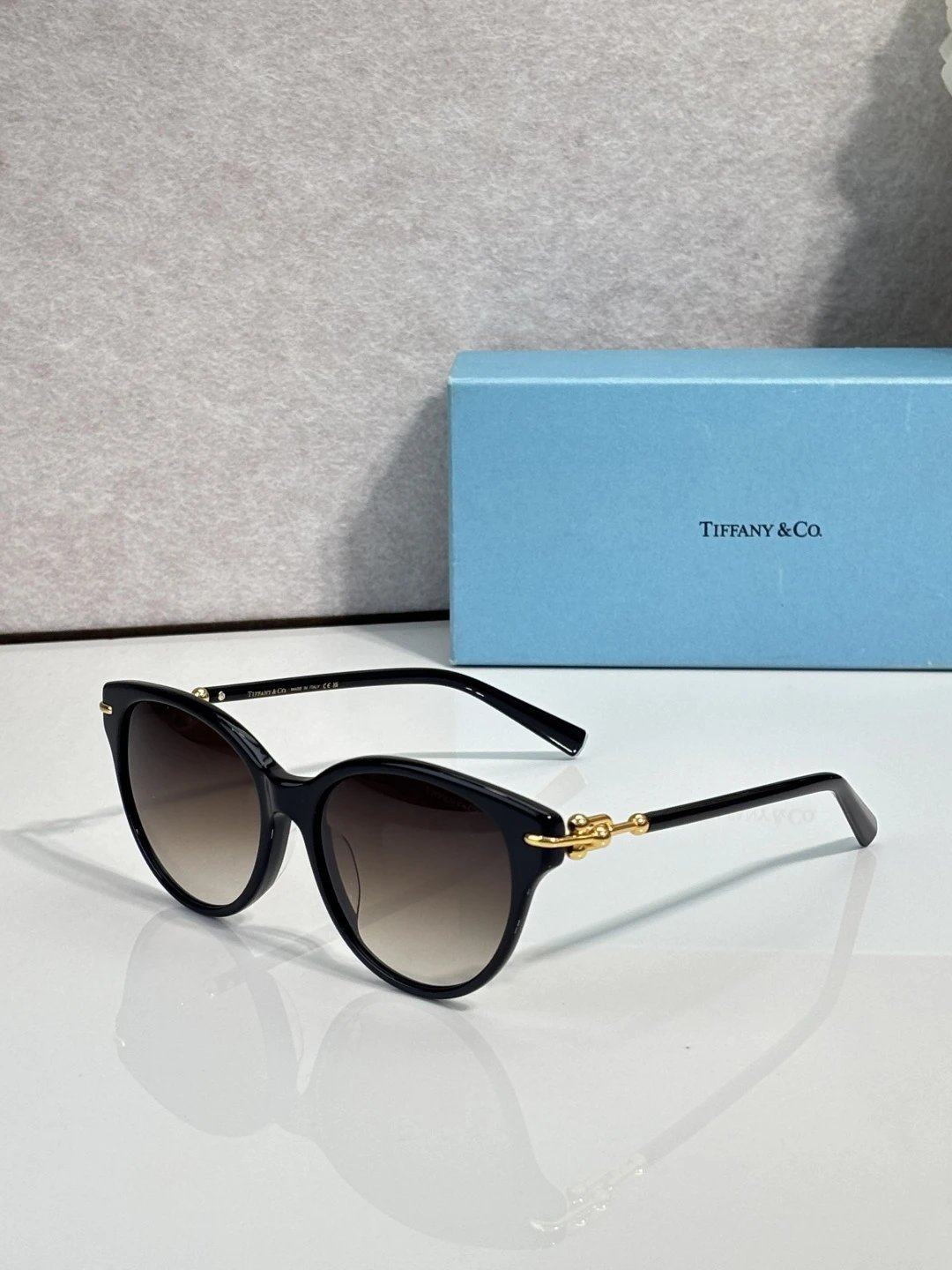Tiffany OTF 2289D Sunglasses 56-16-145 Ver.A — photo 3