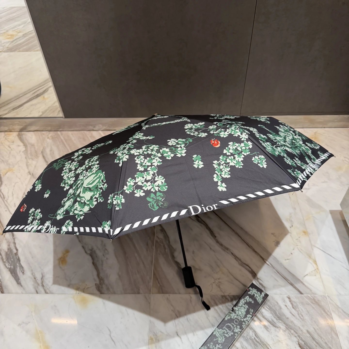 Dior UV Protection Folding Umbrella Ver.C — Photo 6