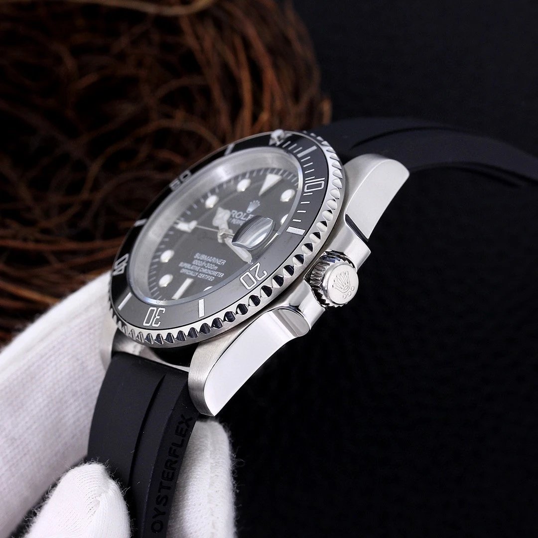Rolex Submariner Rubber Automatic Watch — QC