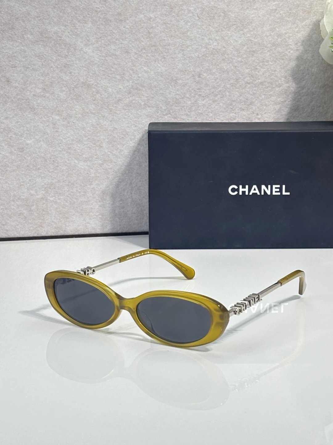 Chanel 5565 Sunglasses 54-17-140 — Zdjęcie 2