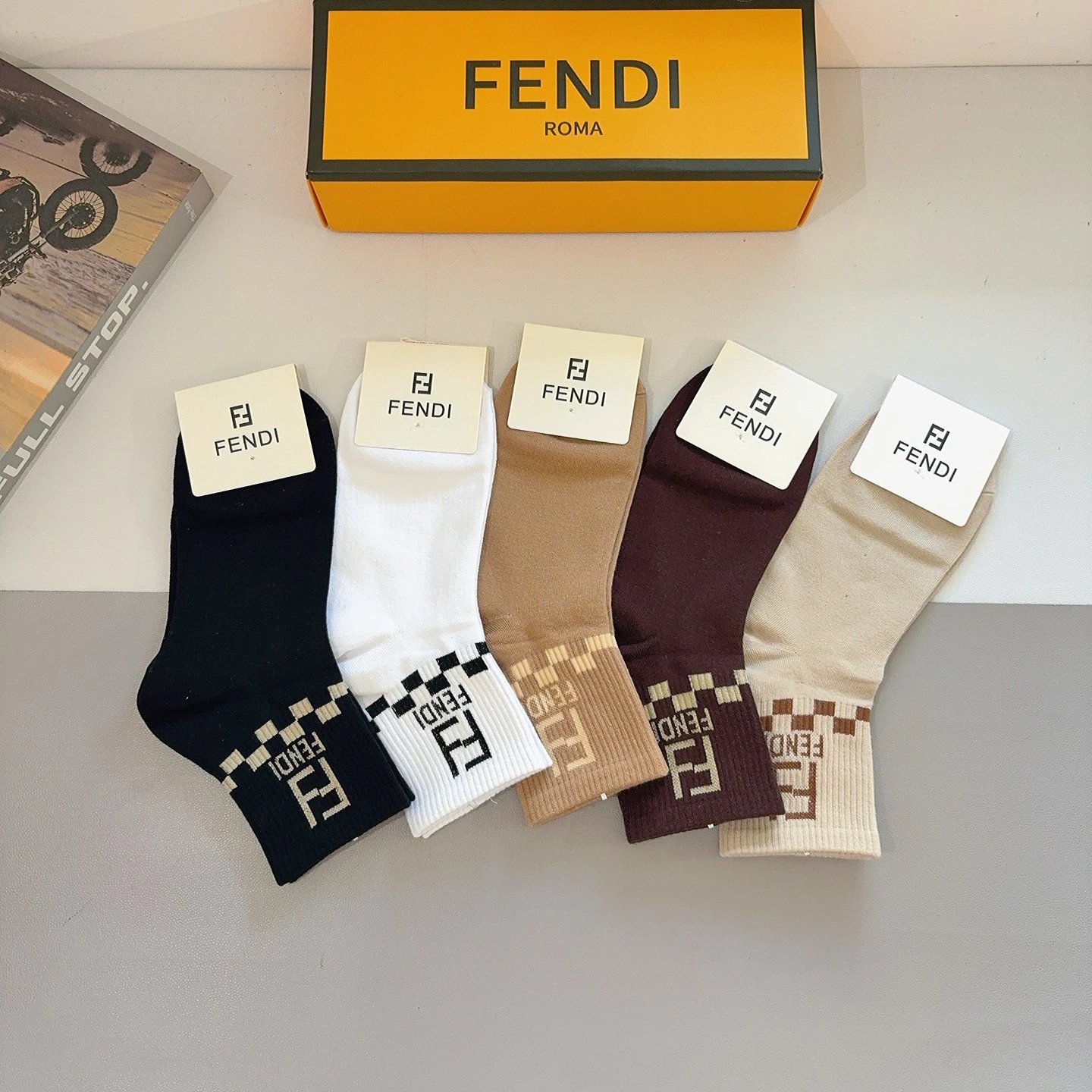 Fendi Crew Cotton Socks Ver.A — photo 4