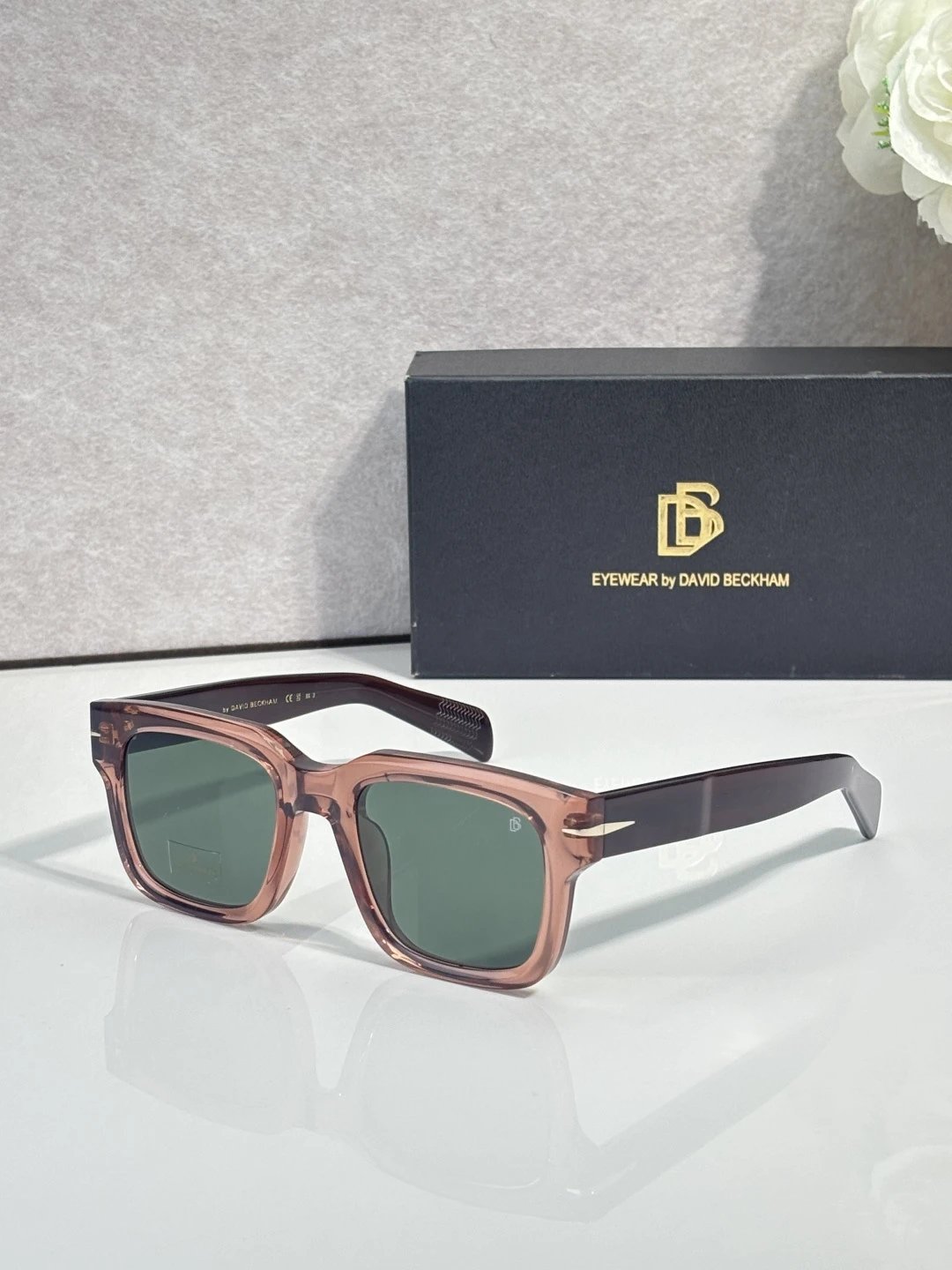 David Beckham DB 7100S Sunglasses 52-21-145 Ver.A — photo 6