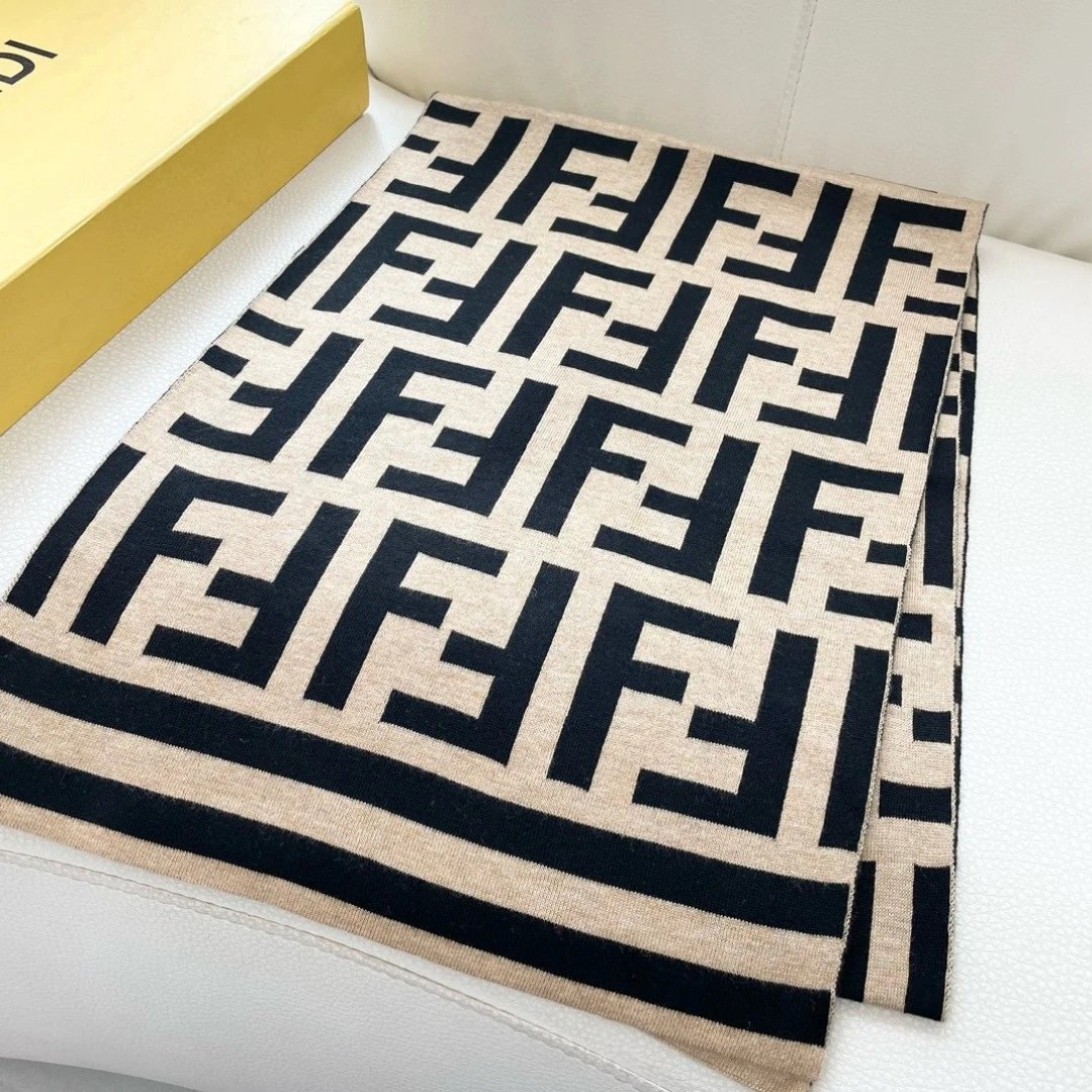 Fendi Cashmere Scarf Ver.G — QC