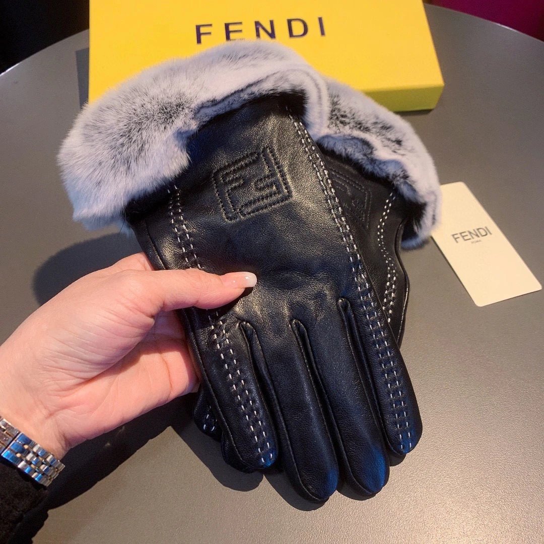 Fendi Lambskin Touchscreen Gloves Ver.B — Photo 8