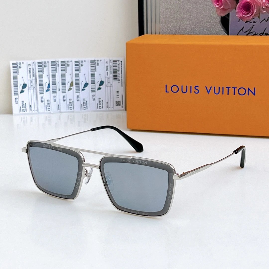 Louis Vuitton Z2610 Sunglasses 61-13-145 — photo 2