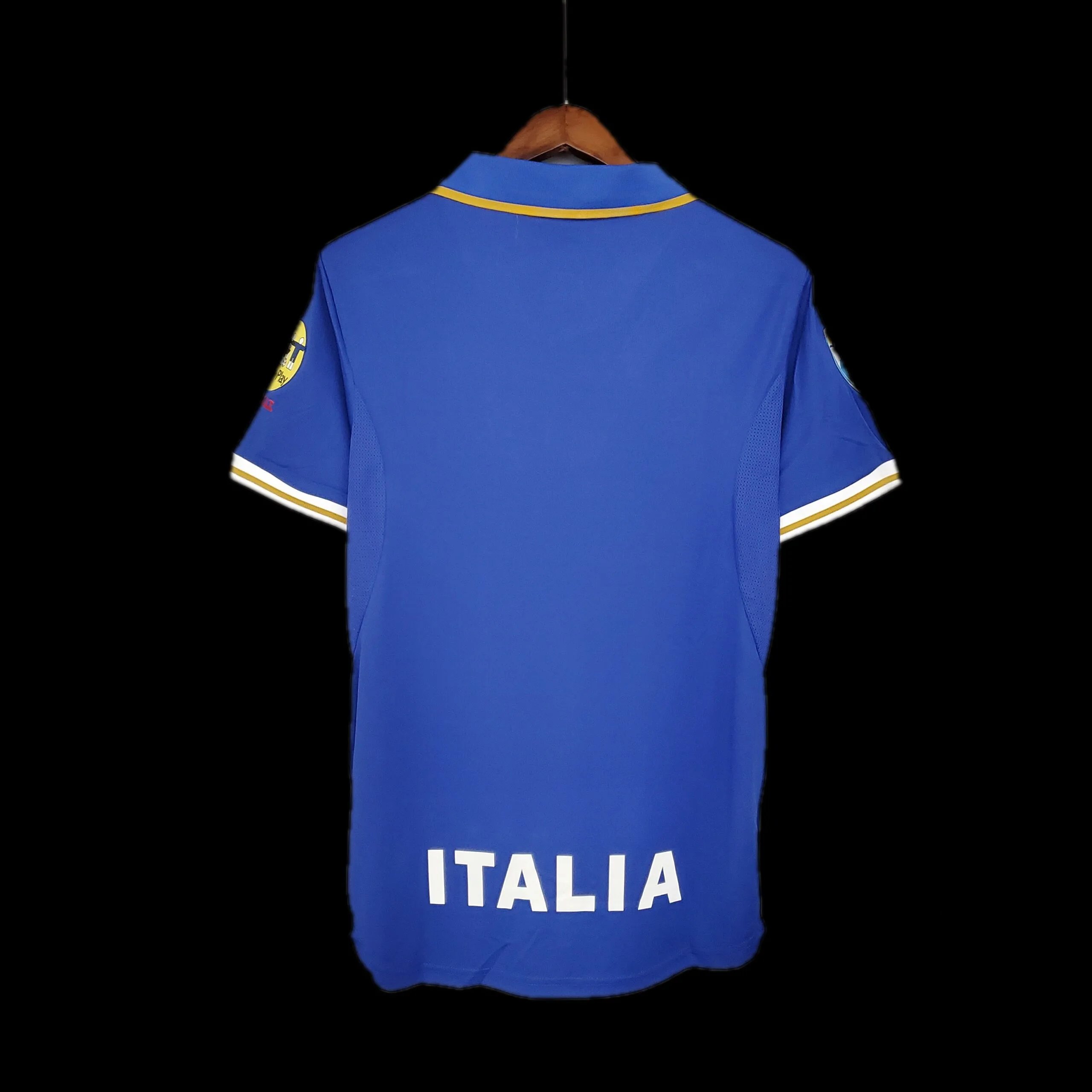 Italy 1996 Retro Jersey — Photo 2