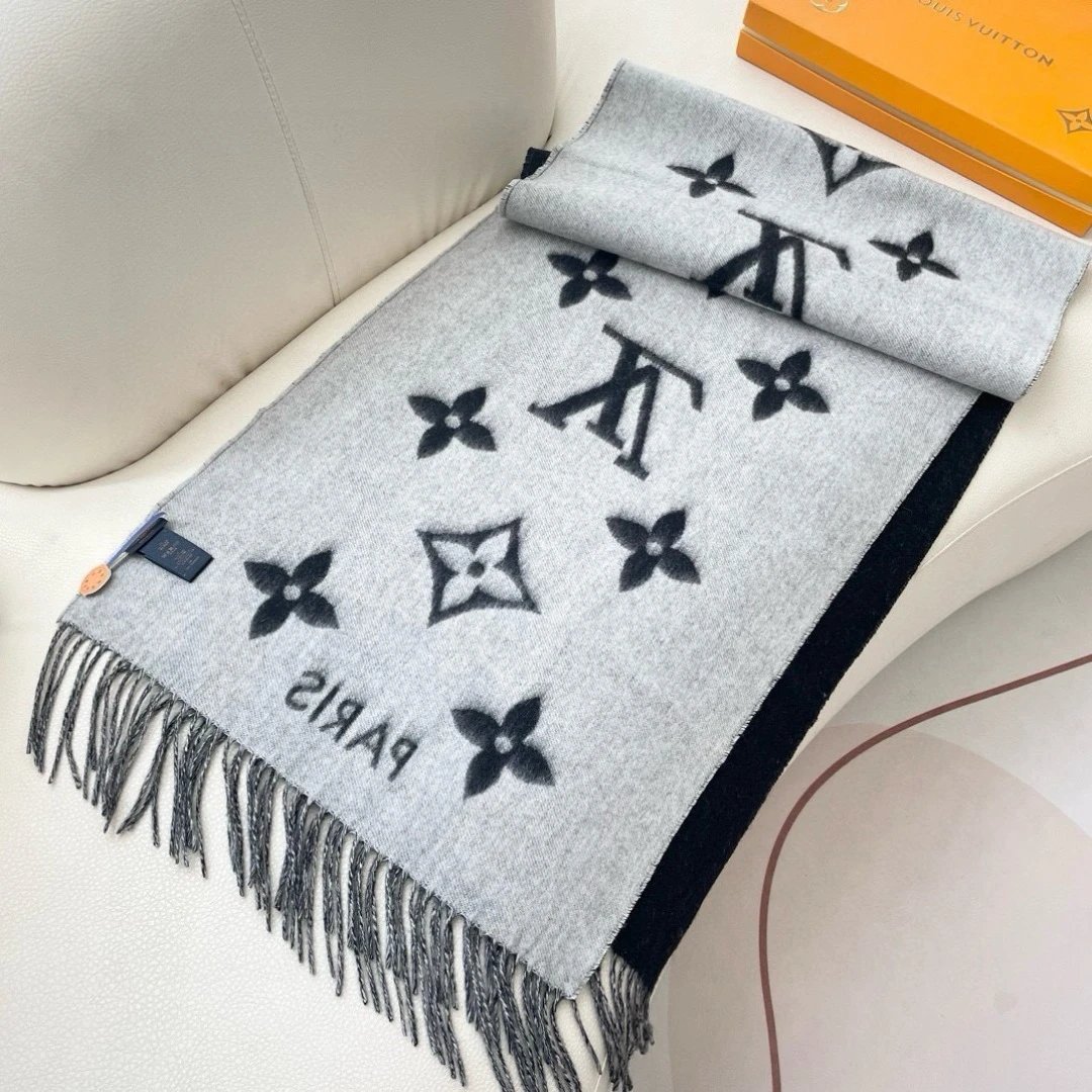 Louis Vuitton Cashmere Scarf Ver.C — QC
