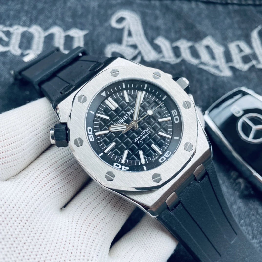 Audemars Piguet Automatic Watch with Rubber Strap Variant A