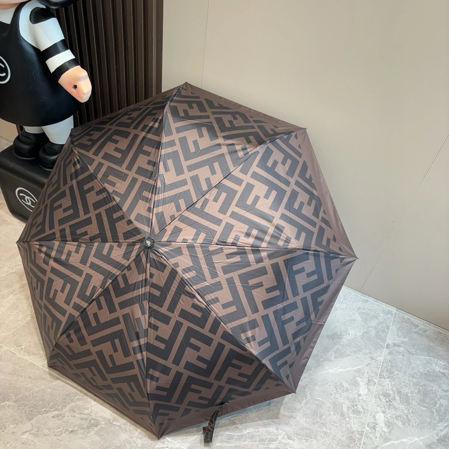 Fendi UV Protection Folding Umbrella Ver.J — Photo 8