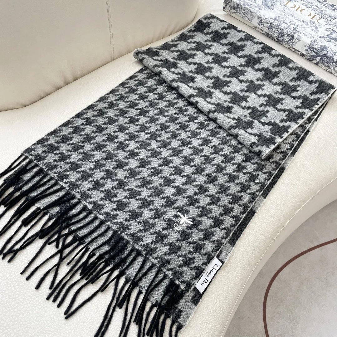 Dior Scarf Ver.E — Photo 6