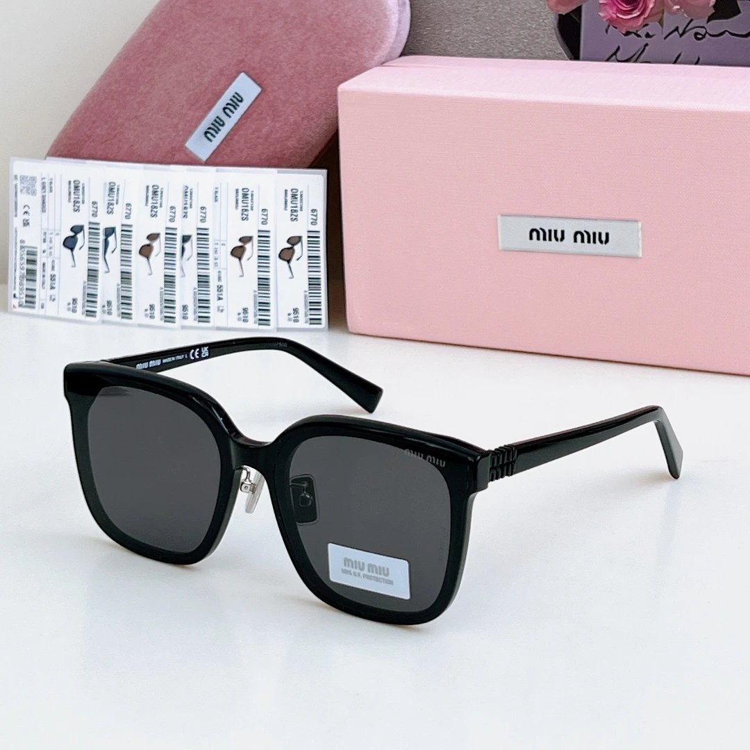 Miu Miu SMU 18zs Sunglasses 61-15-145 — Zdjęcie 3