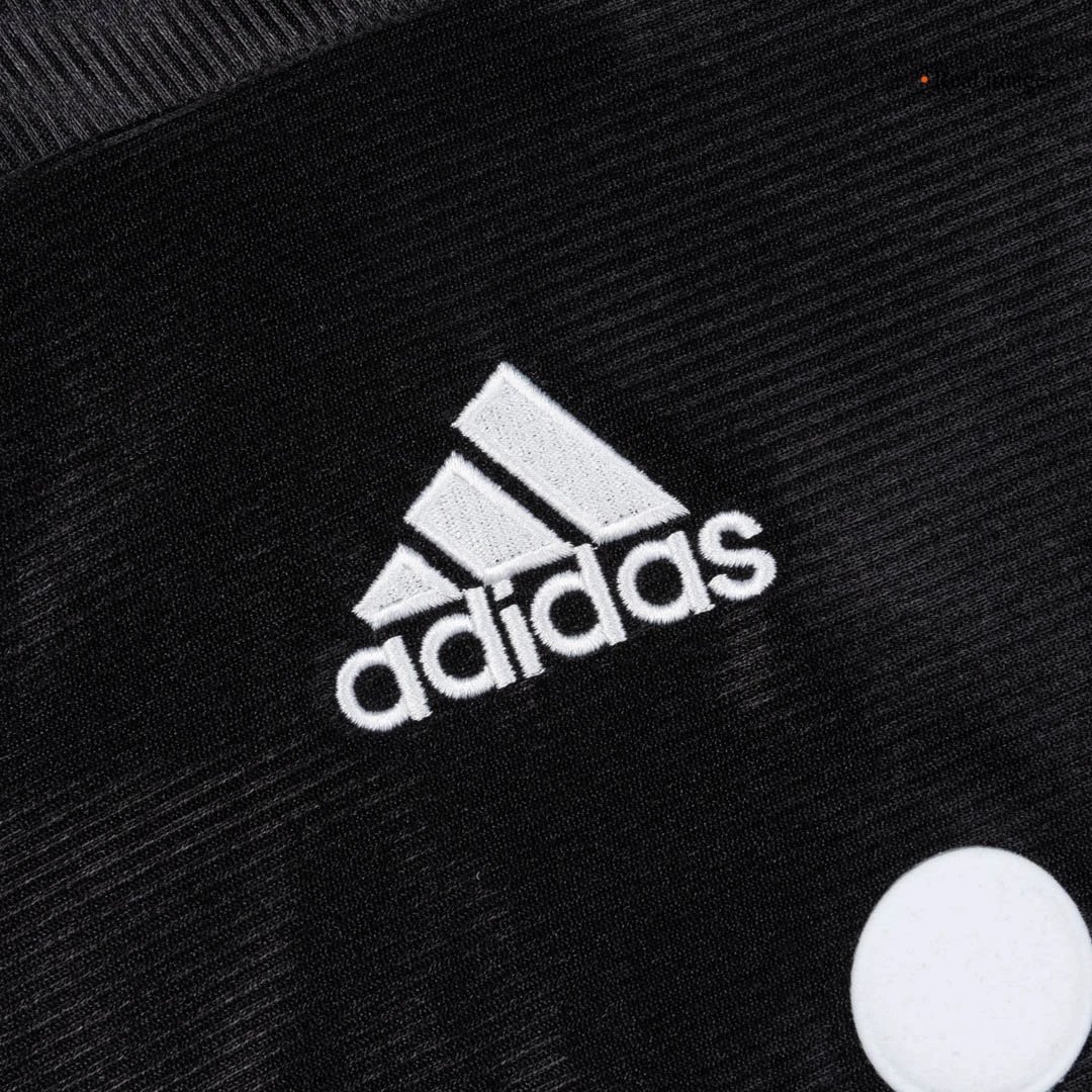 Real Madrid 1999/01 Retro Away Jersey — Photo 7