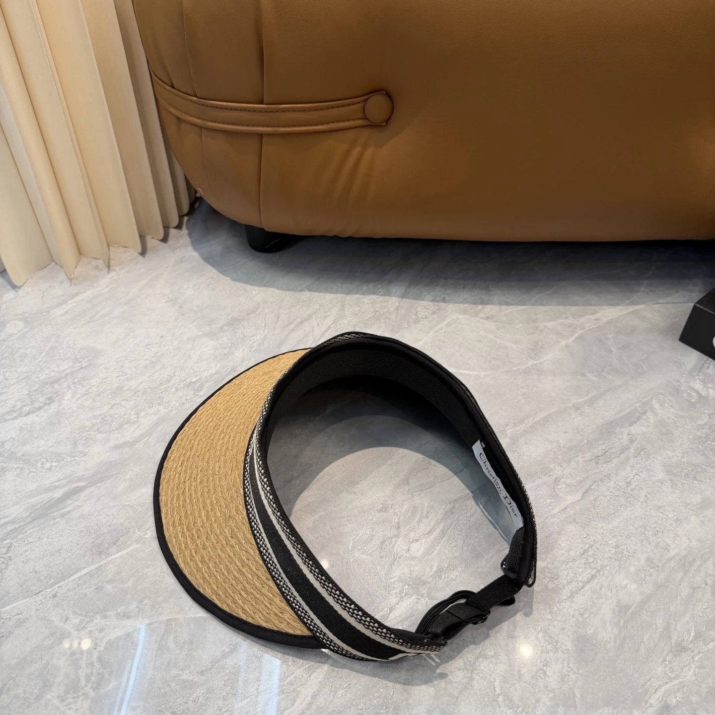 Dior Hat Ver.A — Zdjęcie 3
