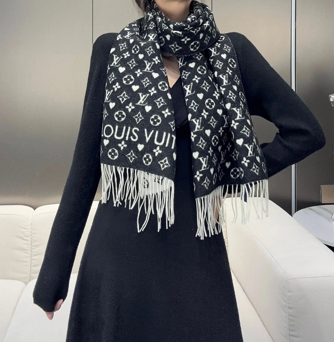 Louis Vuitton Cashmere Scarf Ver.B — Photo 2