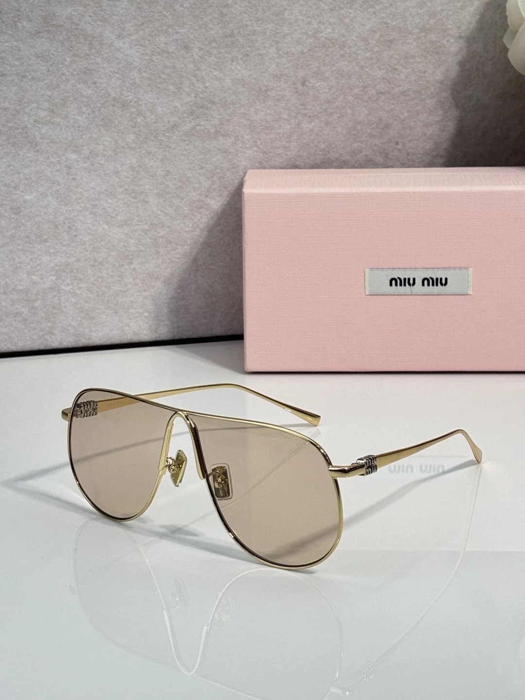 Miu Miu SMUA58 Sunglasses — photo 6