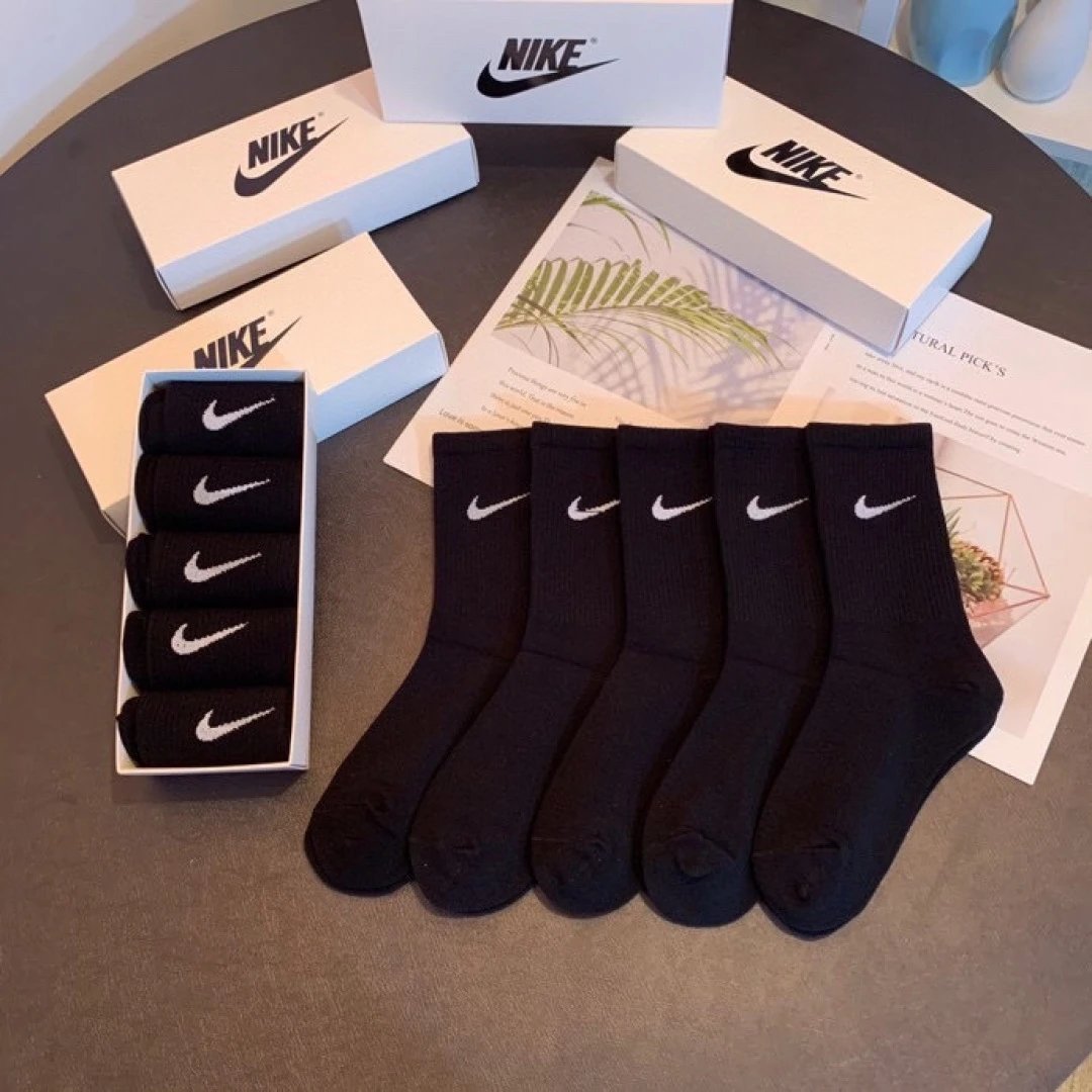 Nike Crew Socks Ver.E — Photo 3