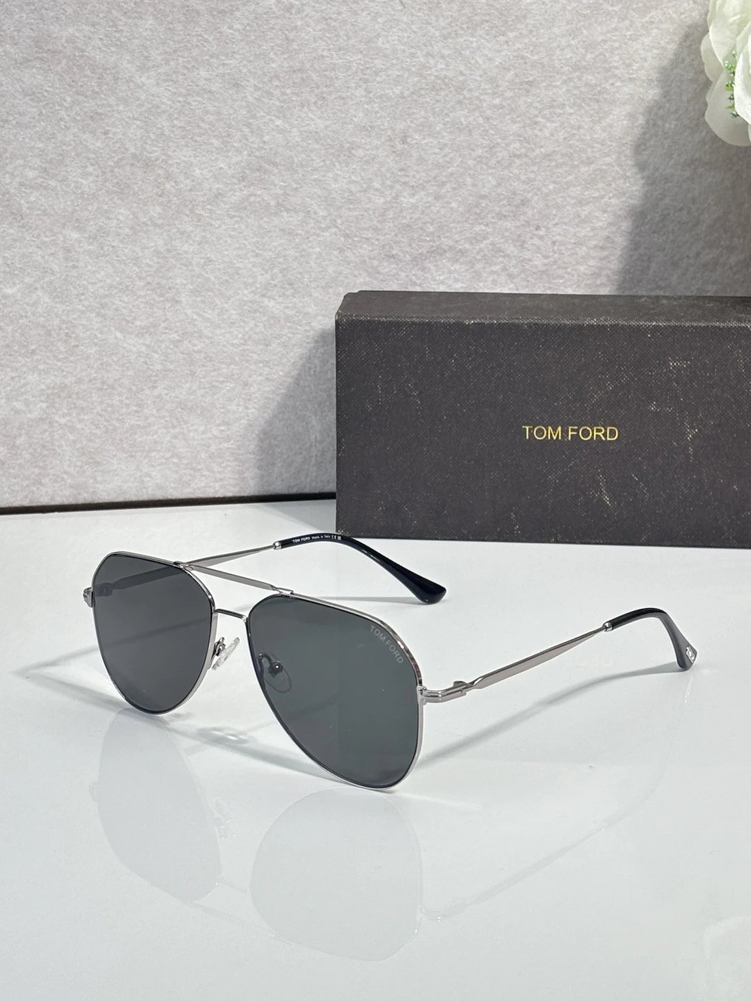 Tom Ford FT0853 Sunglasses 59-15 — QC