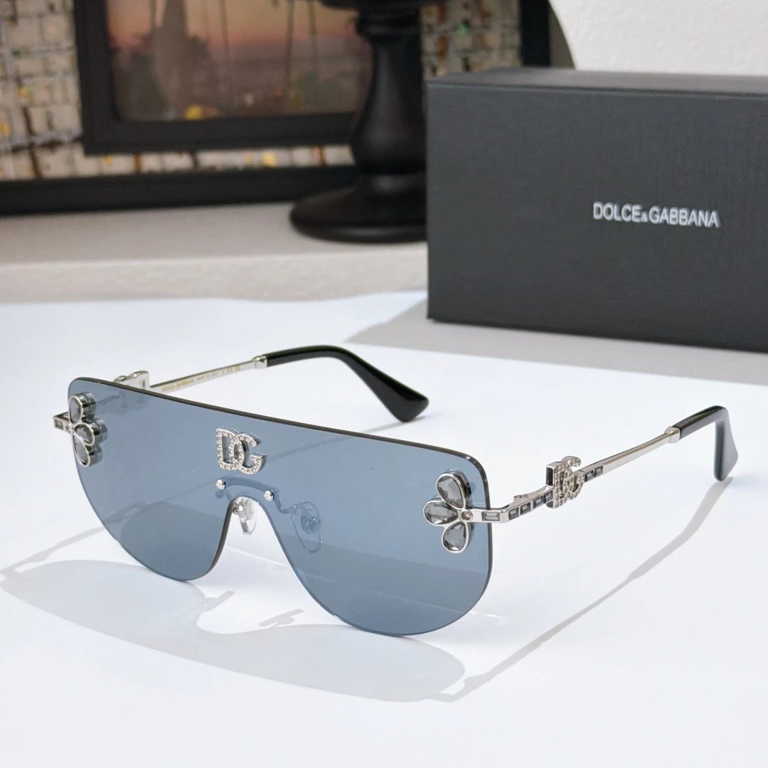 Dolce & Gabbana DG2207 Sunglasses Ver.A — Photo 5