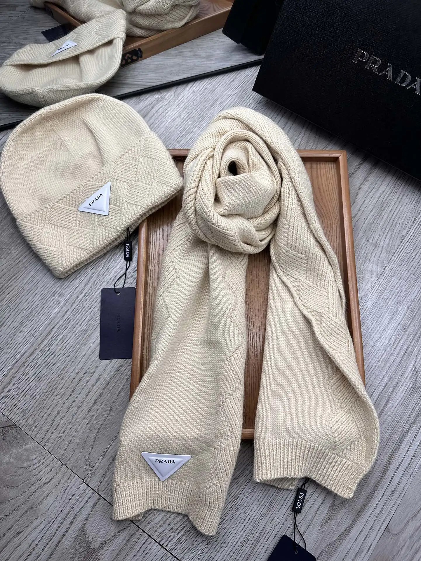 Prada Wool Rabbit Fur Scarf & Hat Set Ver.F — Photo 7