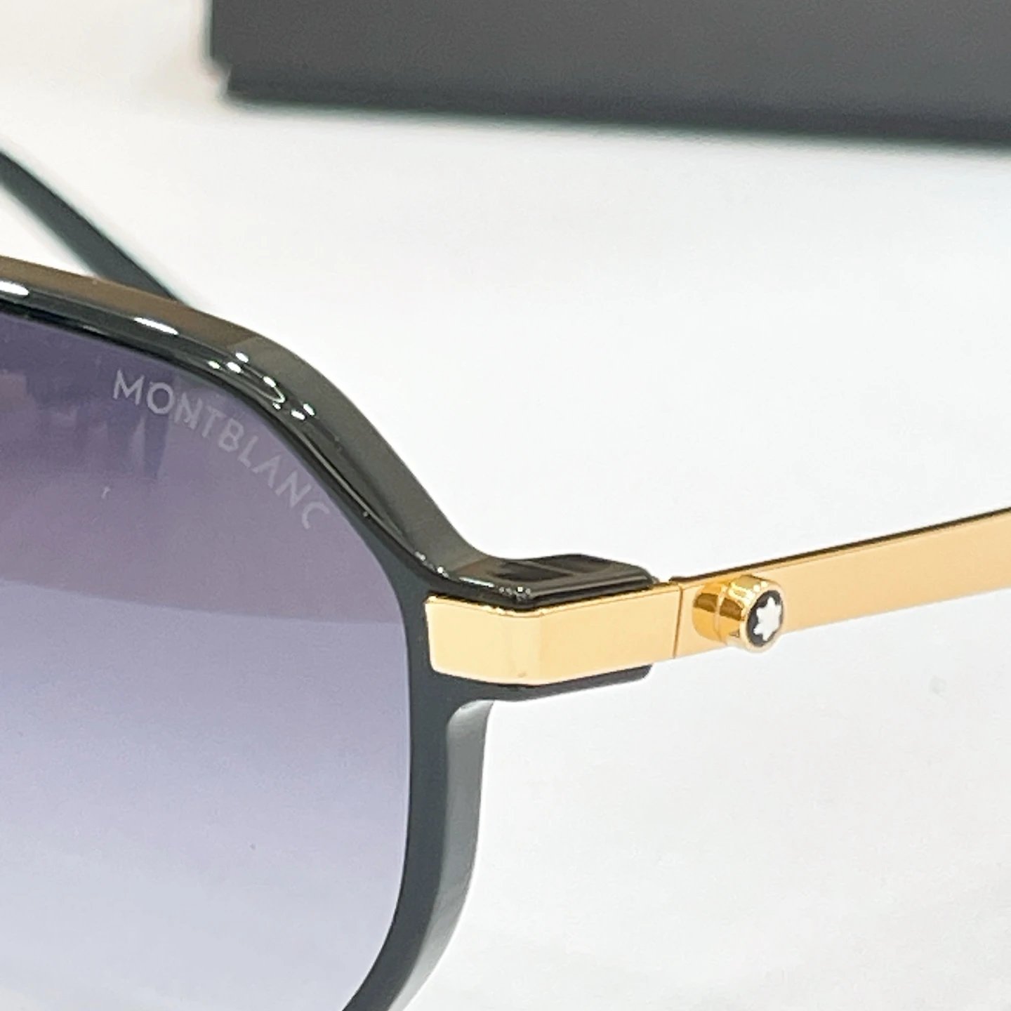 Mont Blanc MB0438S Sunglasses 57-17-145 — photo 7