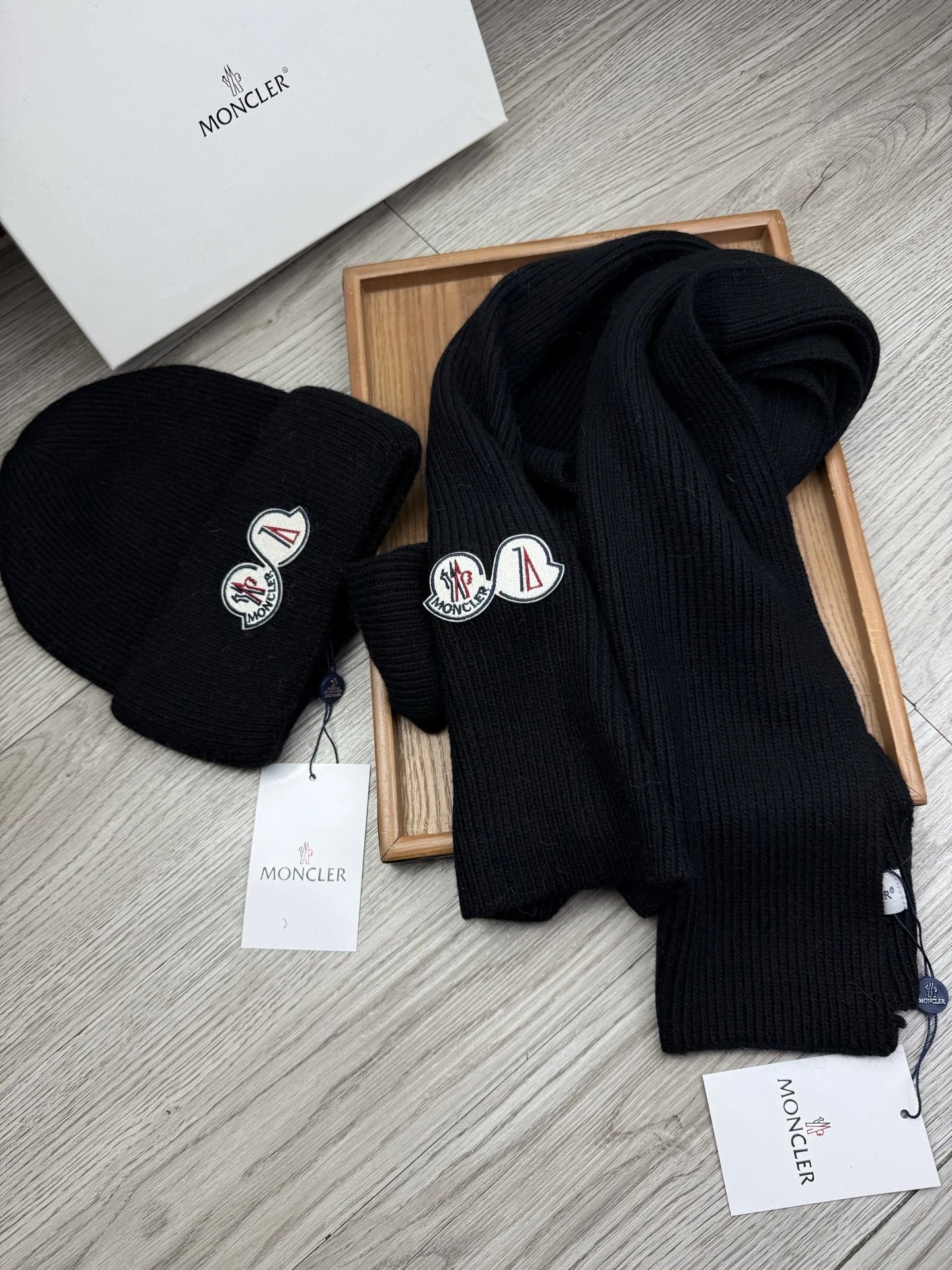 Moncler Wool Rabbit Fur Scarf & Hat Set Ver.G — Photo 8