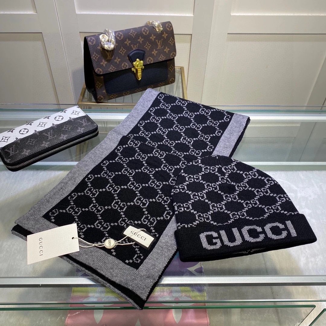 Gucci Cashmere Scarf & Hat Set Ver.A — Photo 7