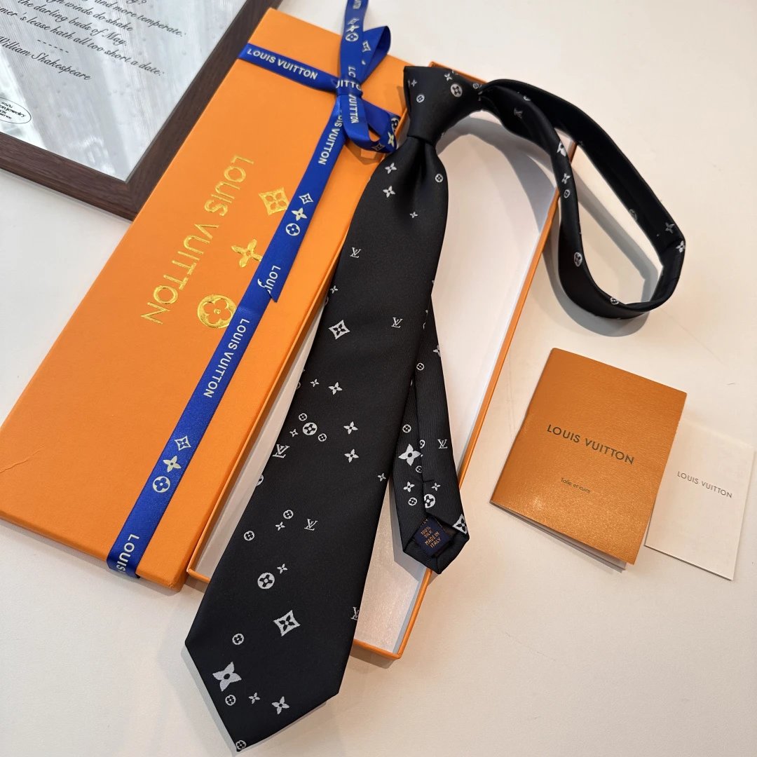 Louis Vuitton Silk Tie Ver.D — Zdjęcie 9