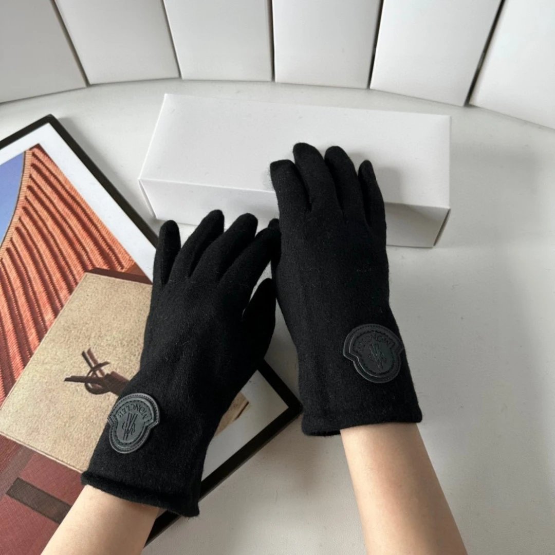 Moncler Gloves Ver.C — Photo 6