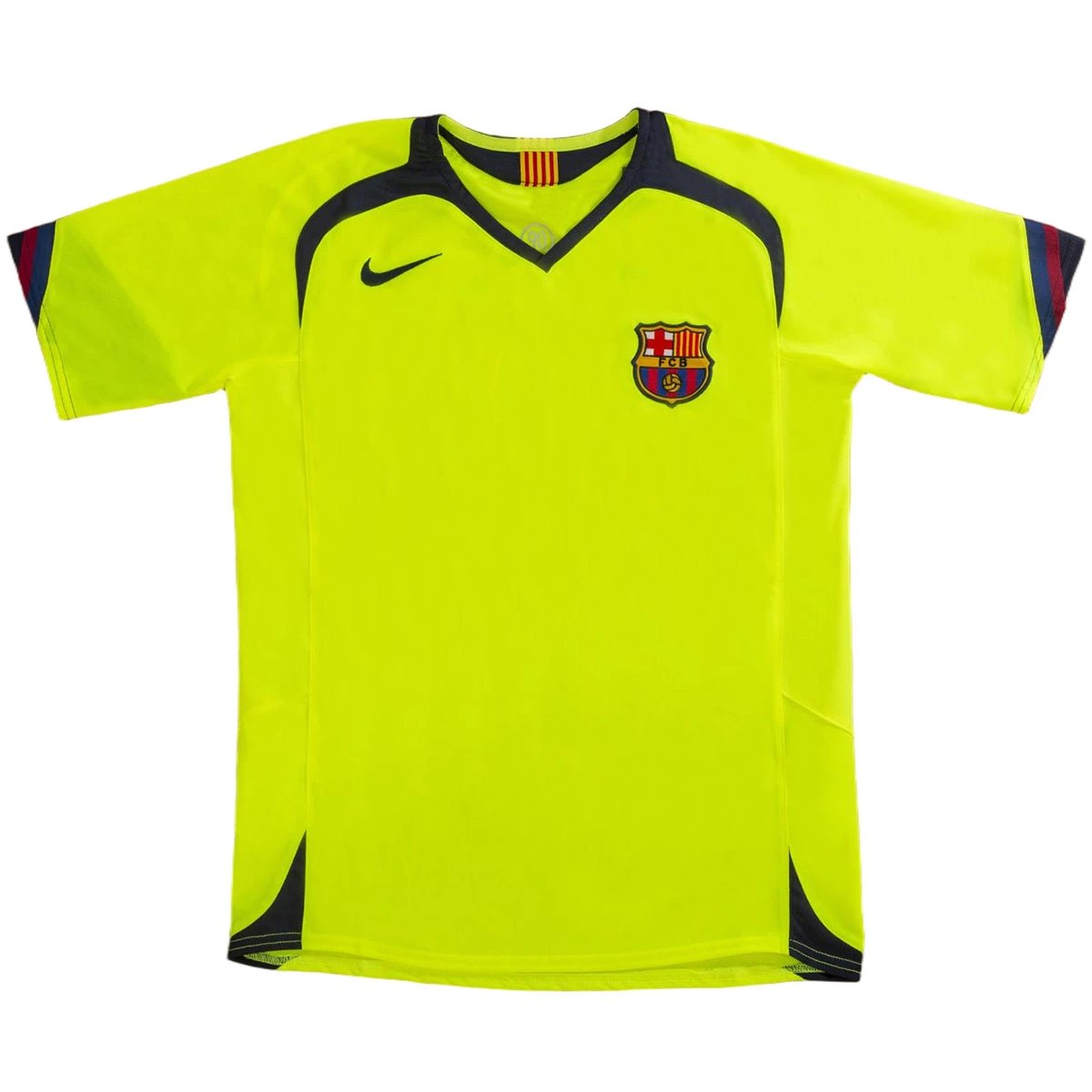 Barcelona 2005/06 FC Retro Away Jersey — Photo 3