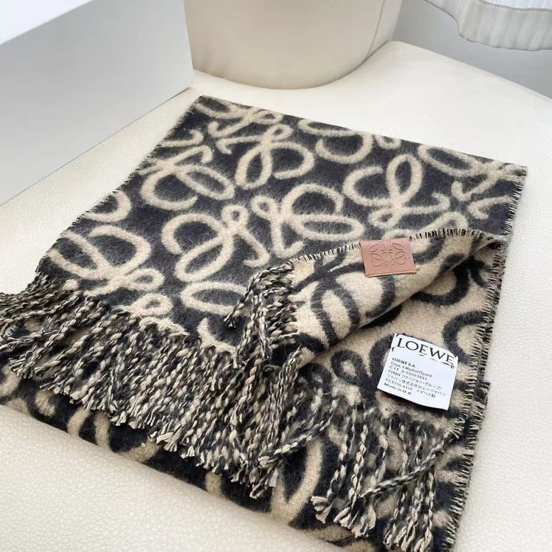 Loewe Cashmere Scarf Ver.C — Photo 4