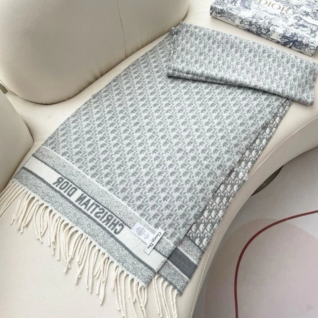 Dior Scarf Ver.A — Photo 6