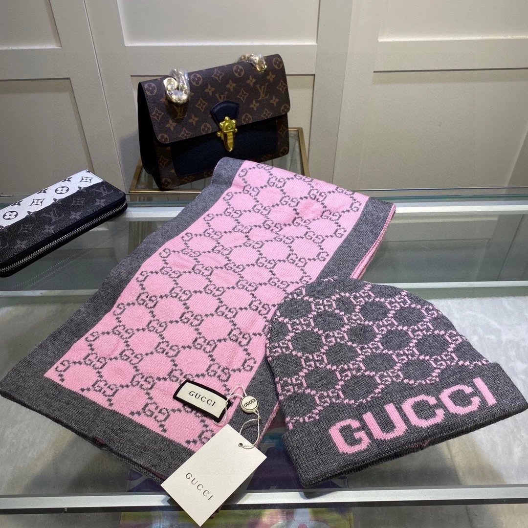 Gucci Cashmere Scarf & Hat Set Ver.A — Photo 6