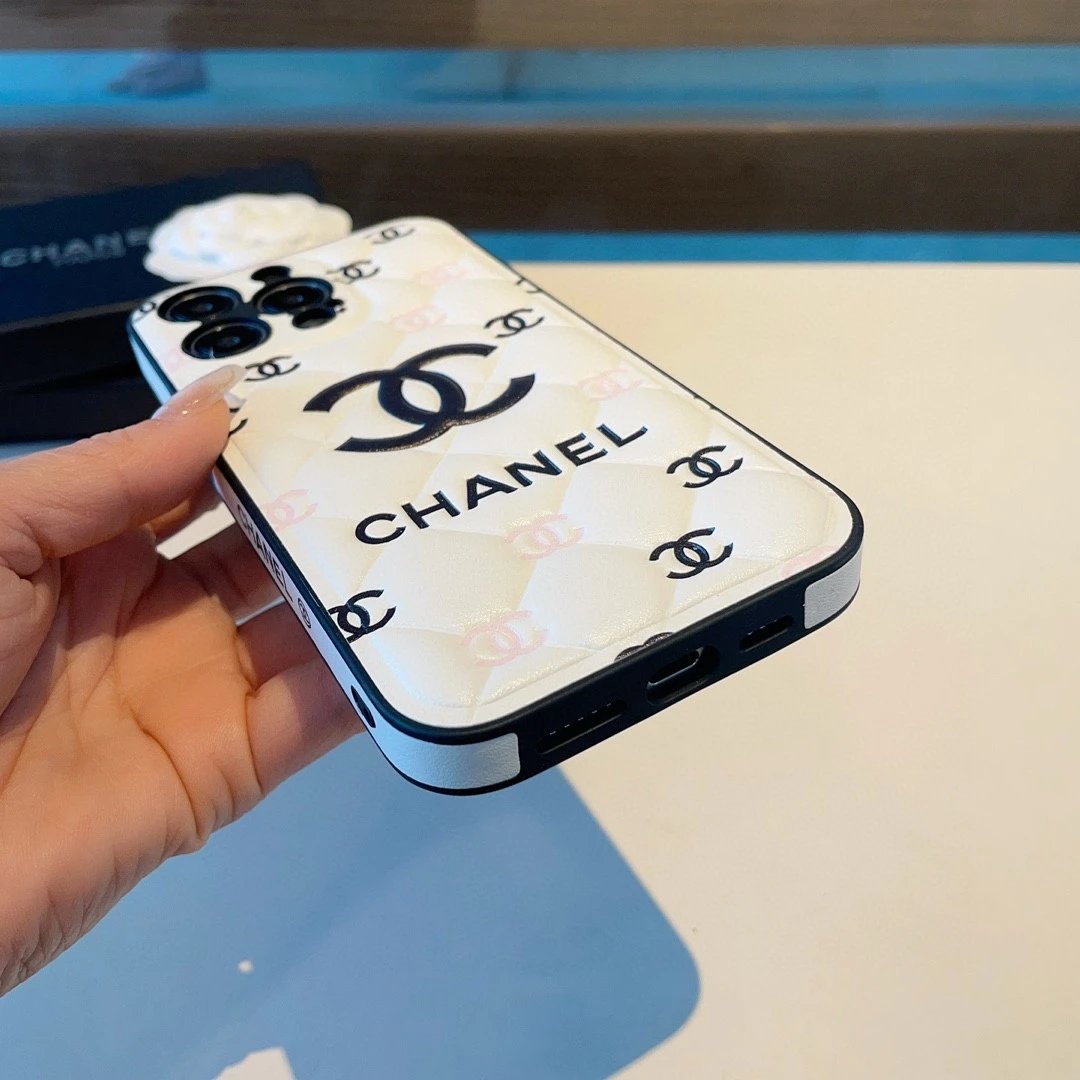 Chanel Phone Case Ver.B — Photo 3