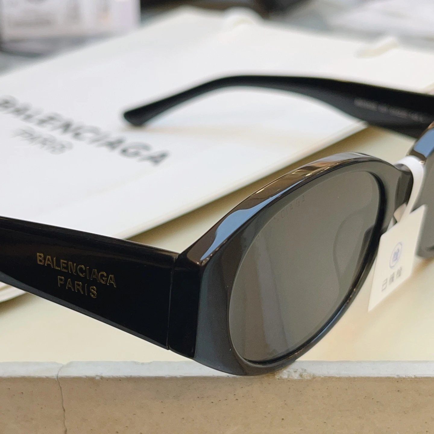Balenciaga Sunglasses Ver.B — photo 4