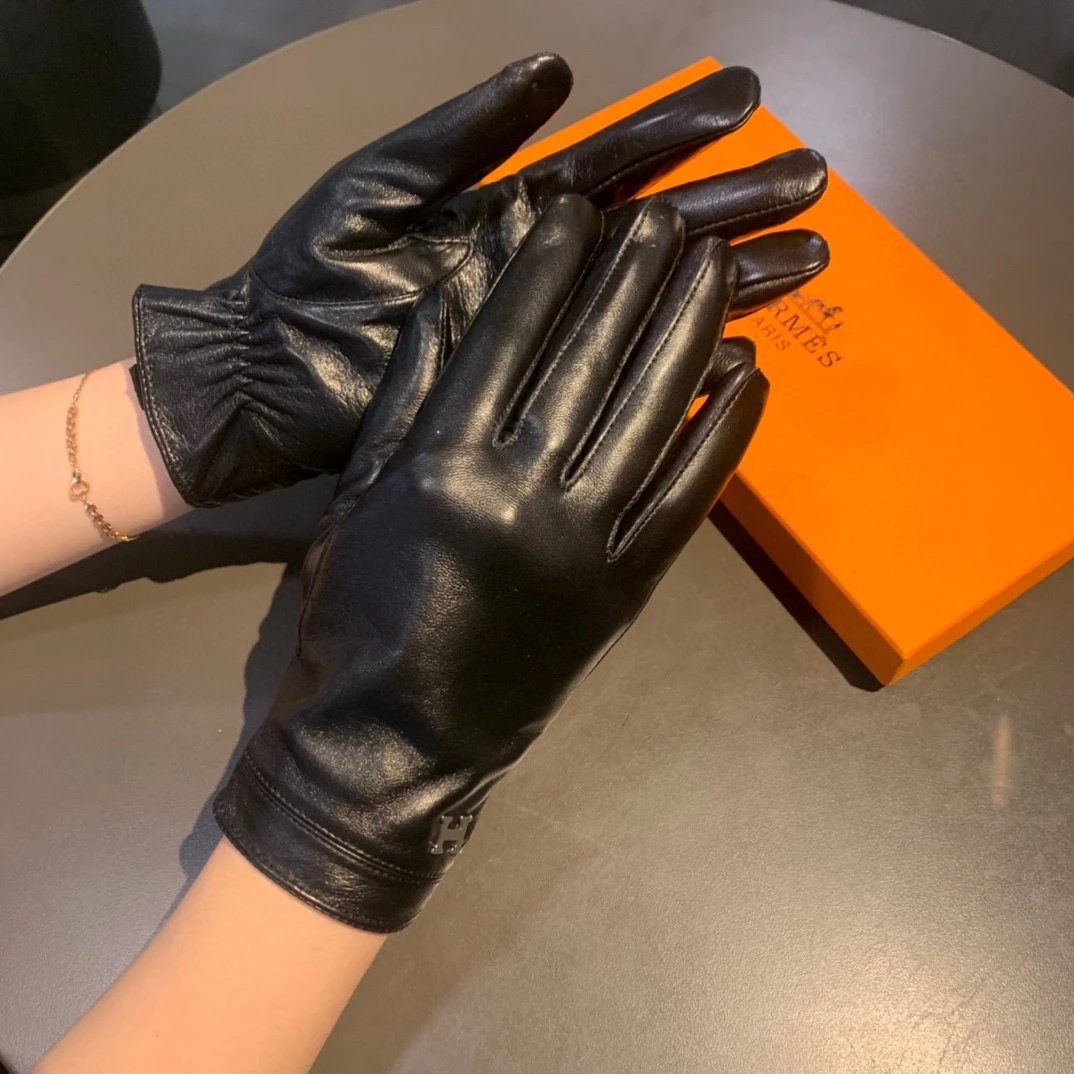 Hermes Lambskin Cashmere Gloves Ver.B — Photo 3