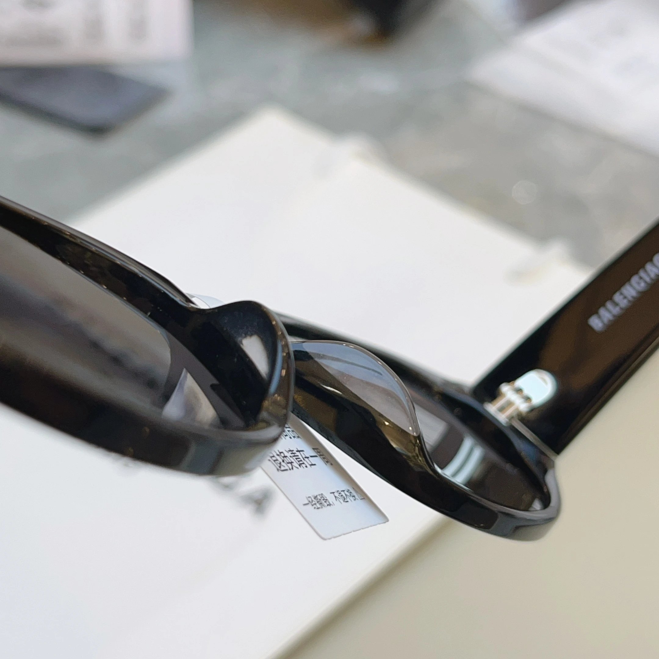 Balenciaga Sunglasses Ver.B — photo 6