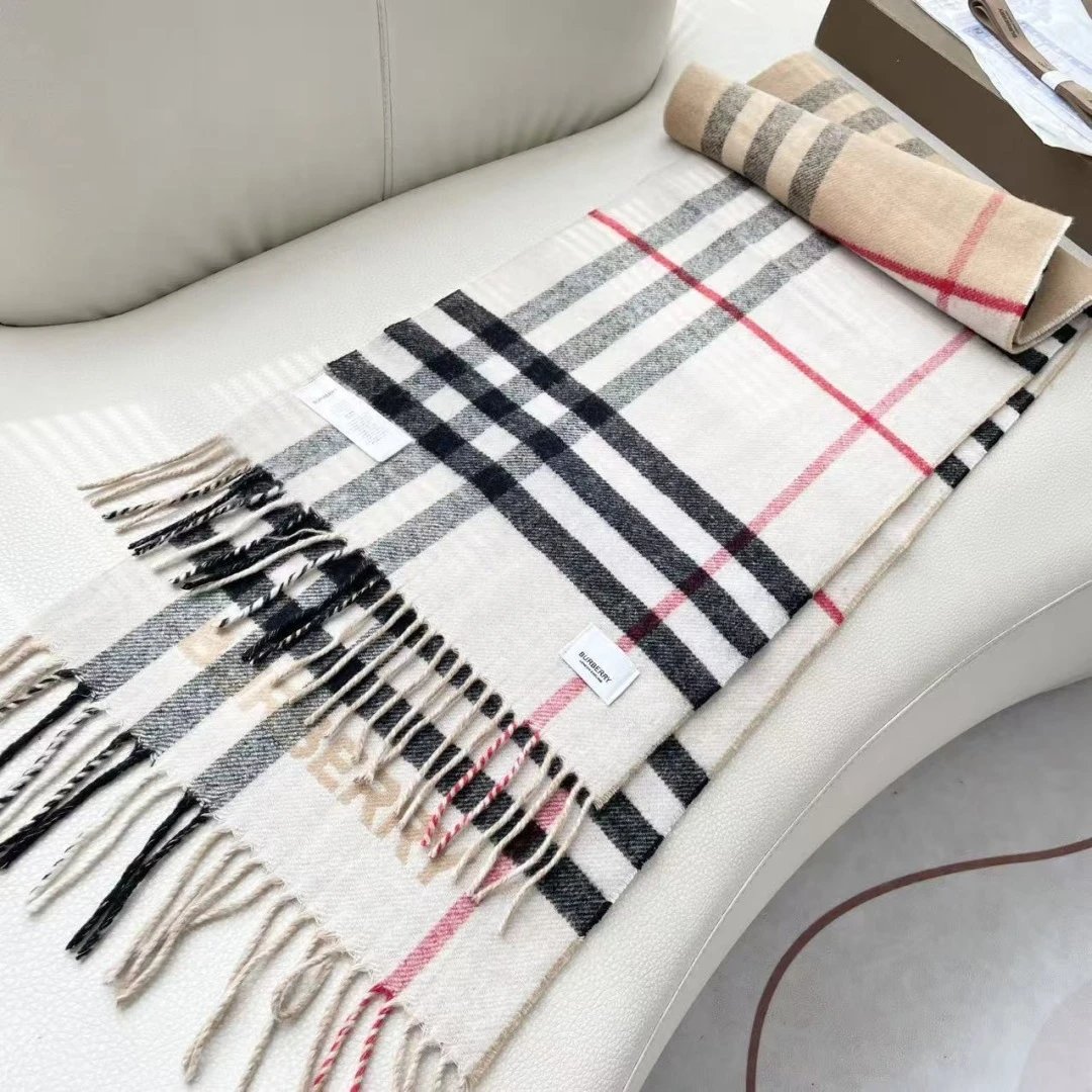 Burberry Cashmere Scarf Ver.C — QC