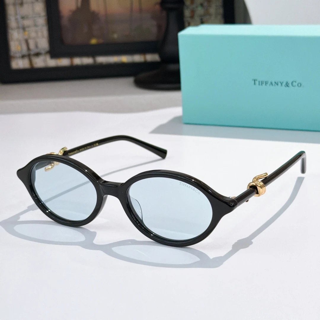 Tiffany Sunglasses Ver.C — Photo 4