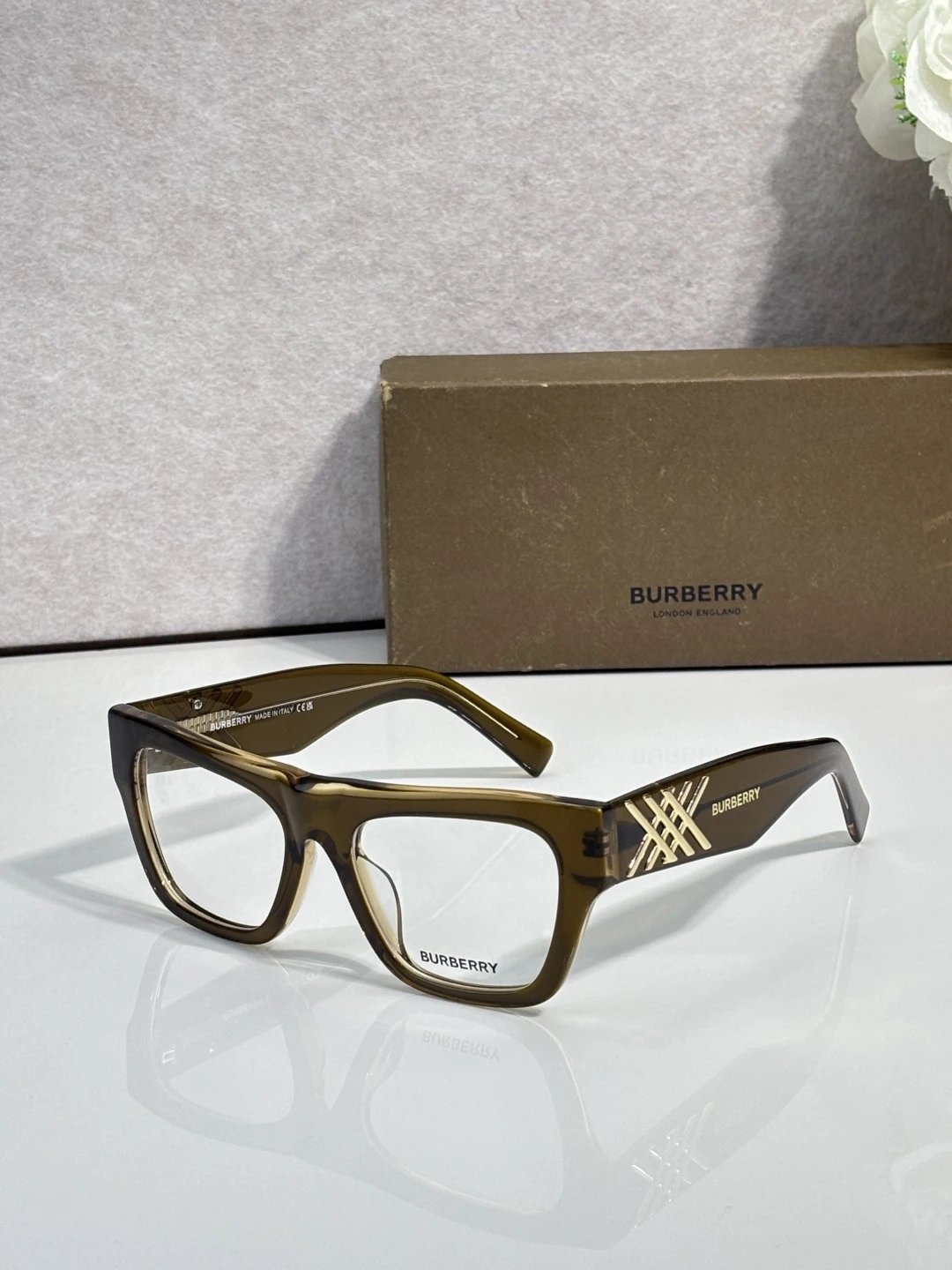 Burberry BE4431 Sunglasses 55-17-145 — photo 5